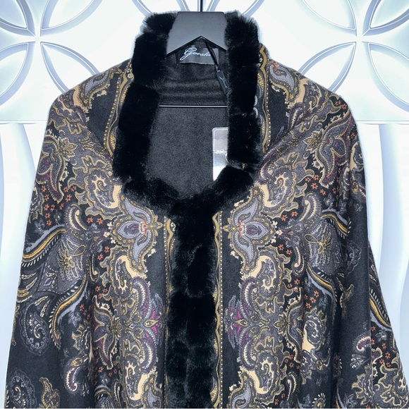 GORSKI NWT Fur Cashmere Paisley Black Reversible Cape - Picture 9 of 11